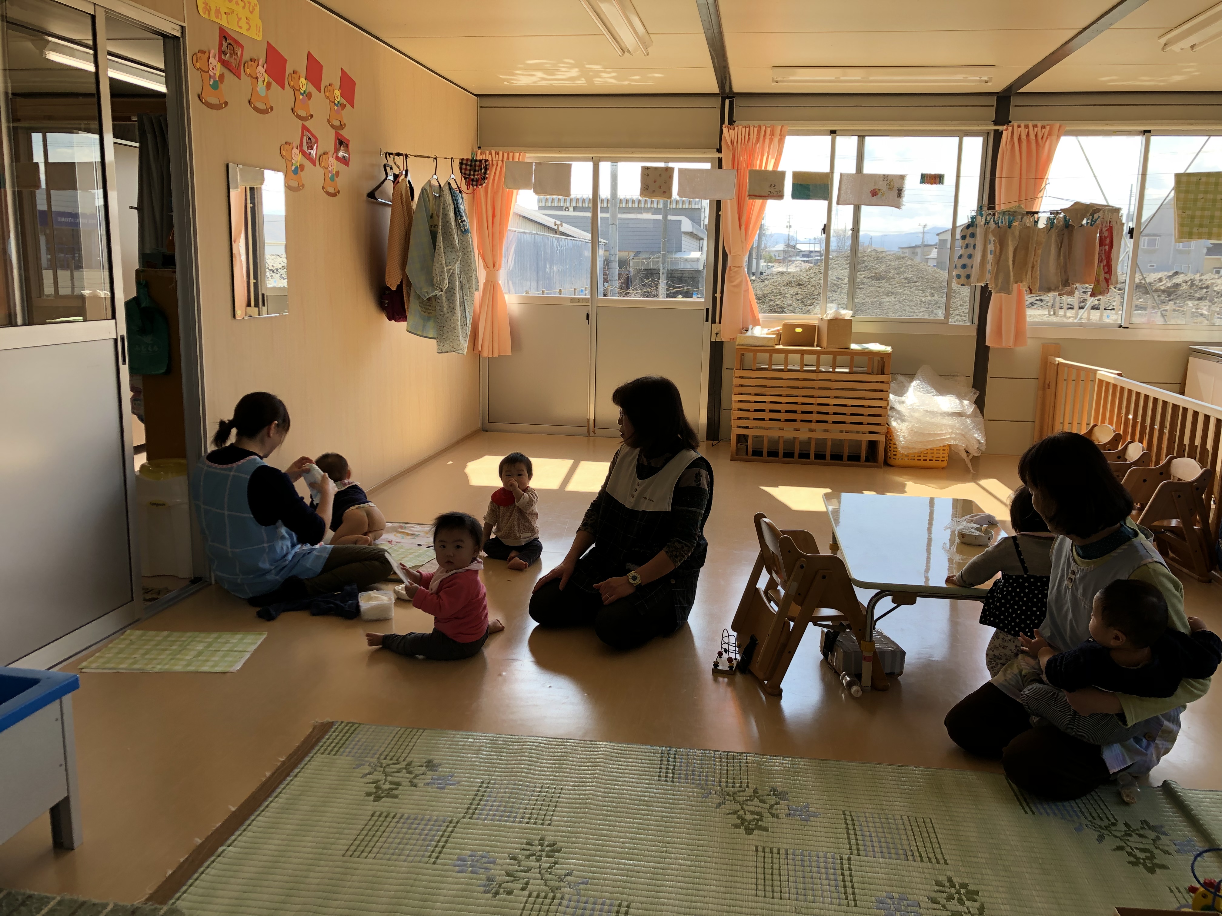 泣き声、笑い声賑やかです