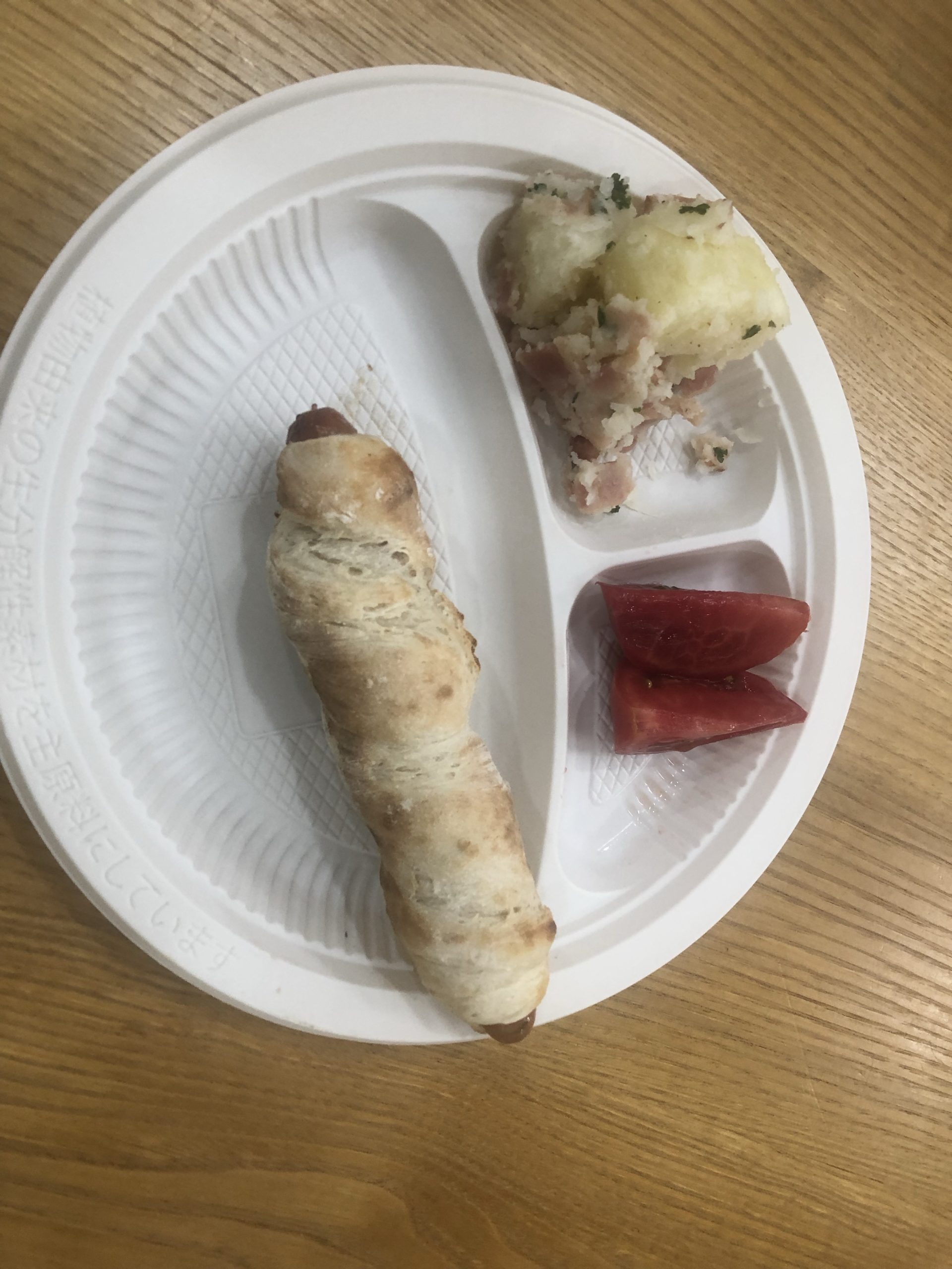 昼食は自分で（一泊キャンプ）