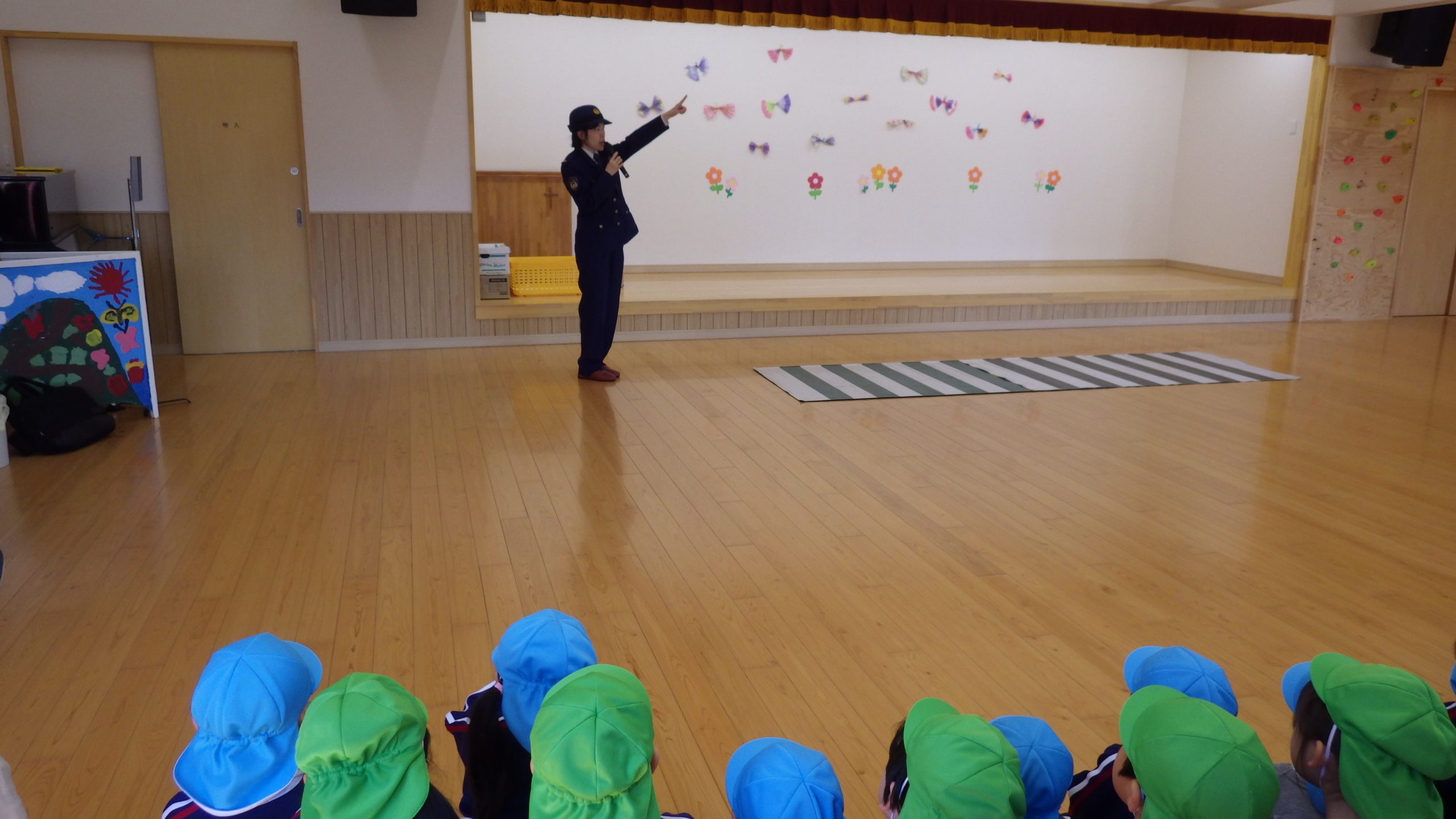 安全指導（道路の歩き方）